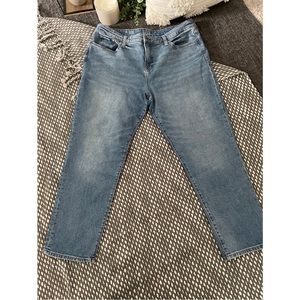 Mid-Rise Boyfriend Jeans